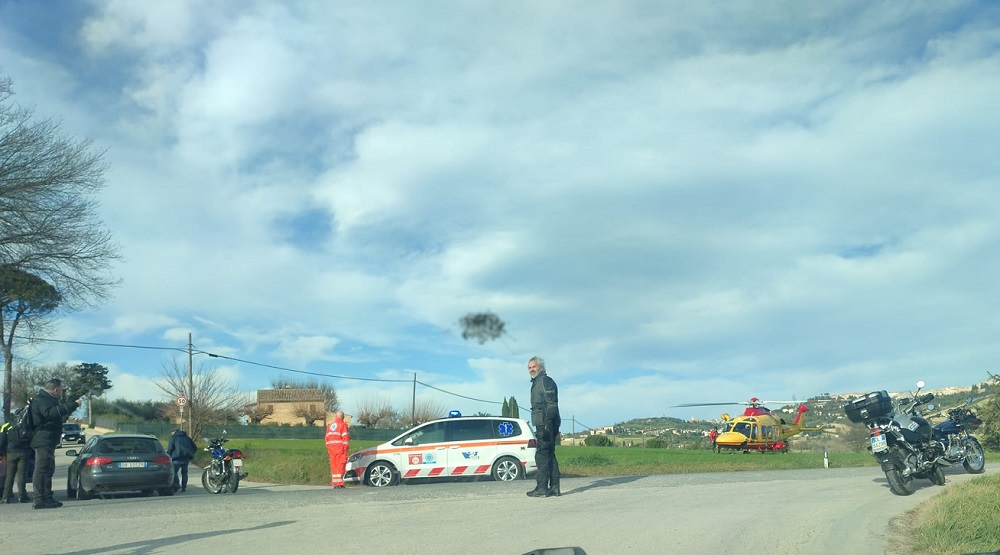 Recanati. Incidente a c.da San Pietro: auto contro moto