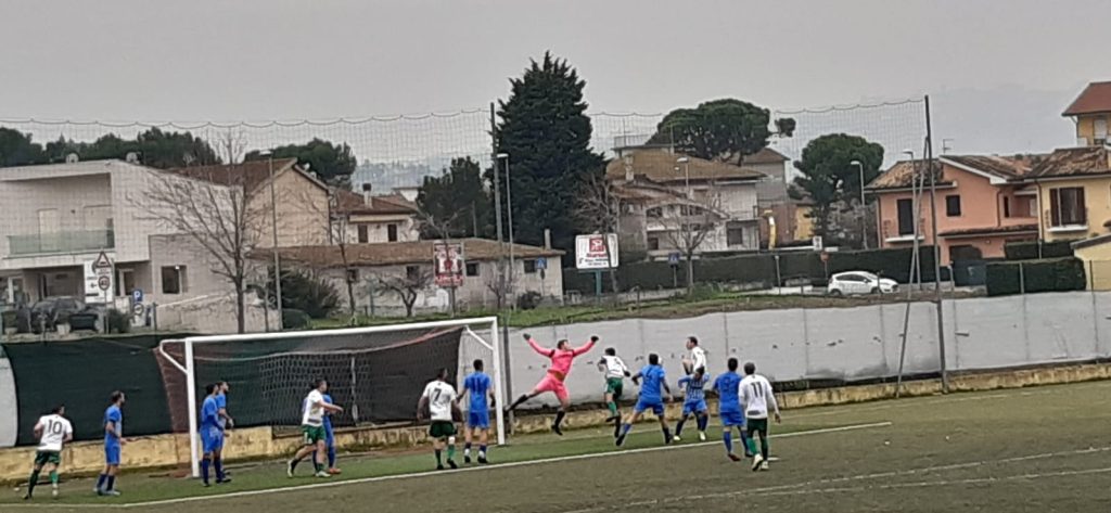 Primo punto in casa per il Loreto, pari in rimonta con il Montemarciano