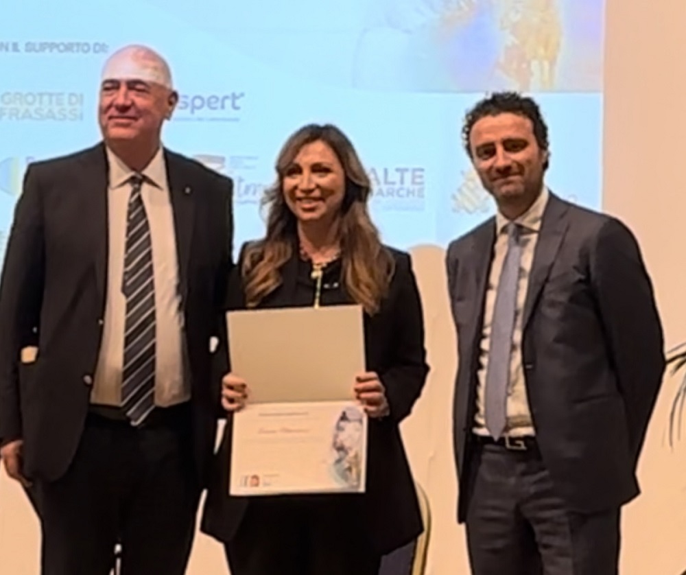 Recanati. Laura Ottaviani premiata al BIT