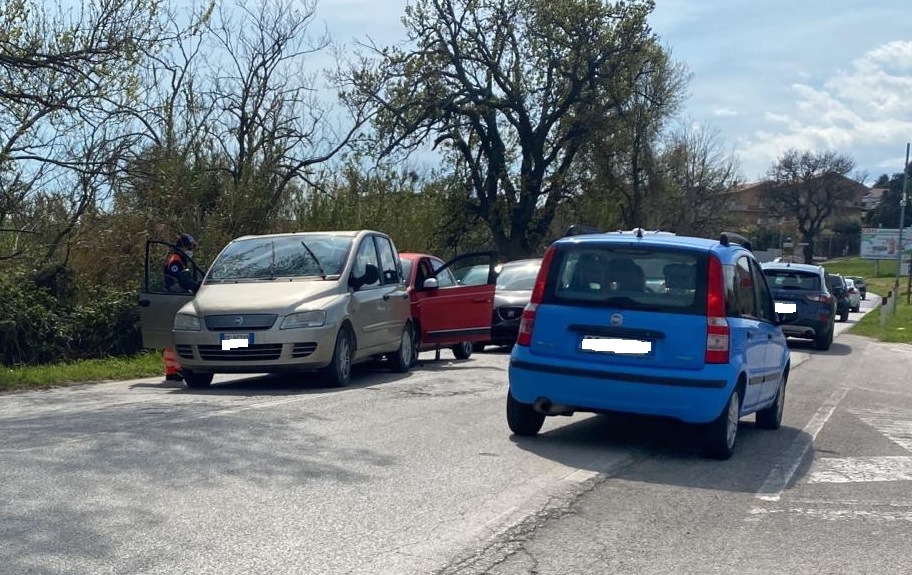Recanati. Tamponamento a catena all’altezza di Palazzo Bello. Donna in ospedale