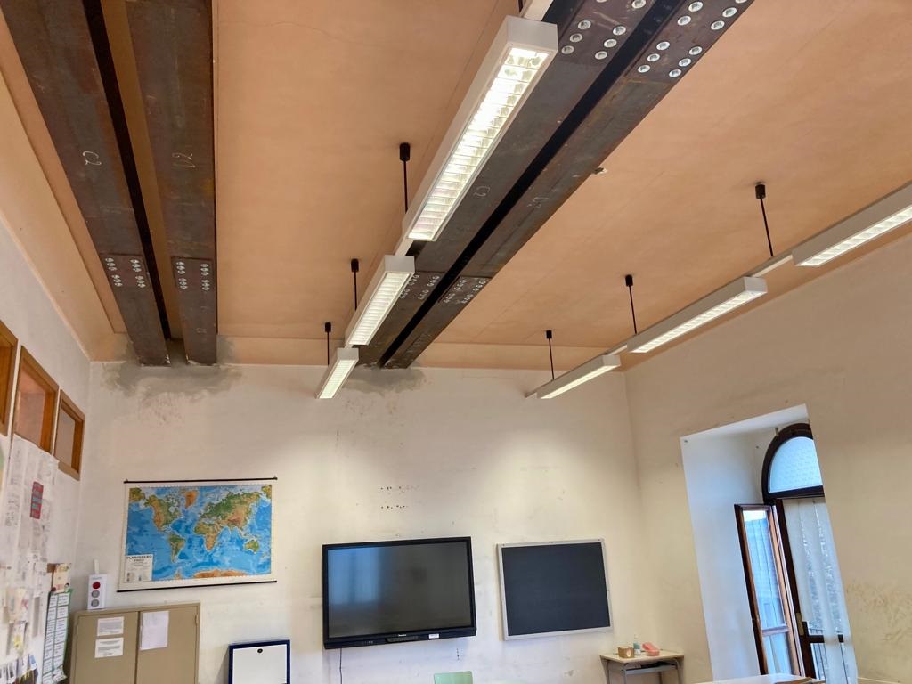 Scuola media di Montecassiano, ultimi interventi per il consolidamento strutturale
