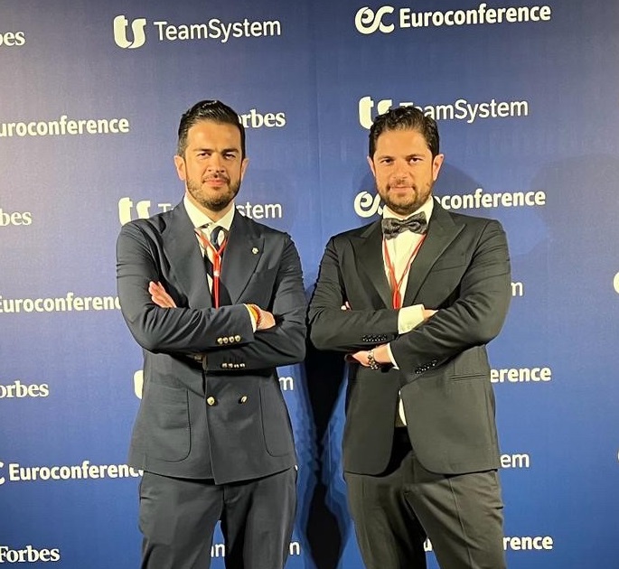 Allo Studio Valentini di Recanati il premio Forbes