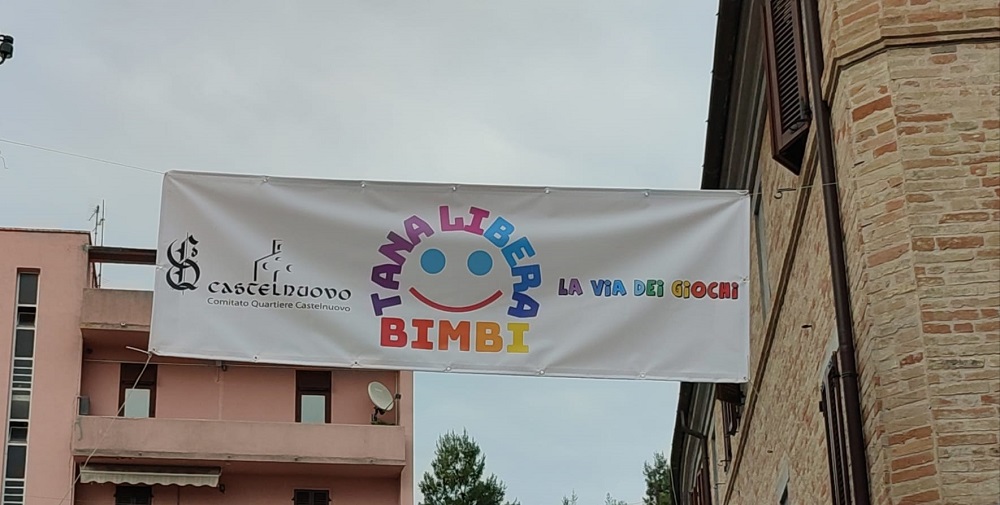 Recanati: Castelnuovo fa di nuovo “Tana liberi bimbi”