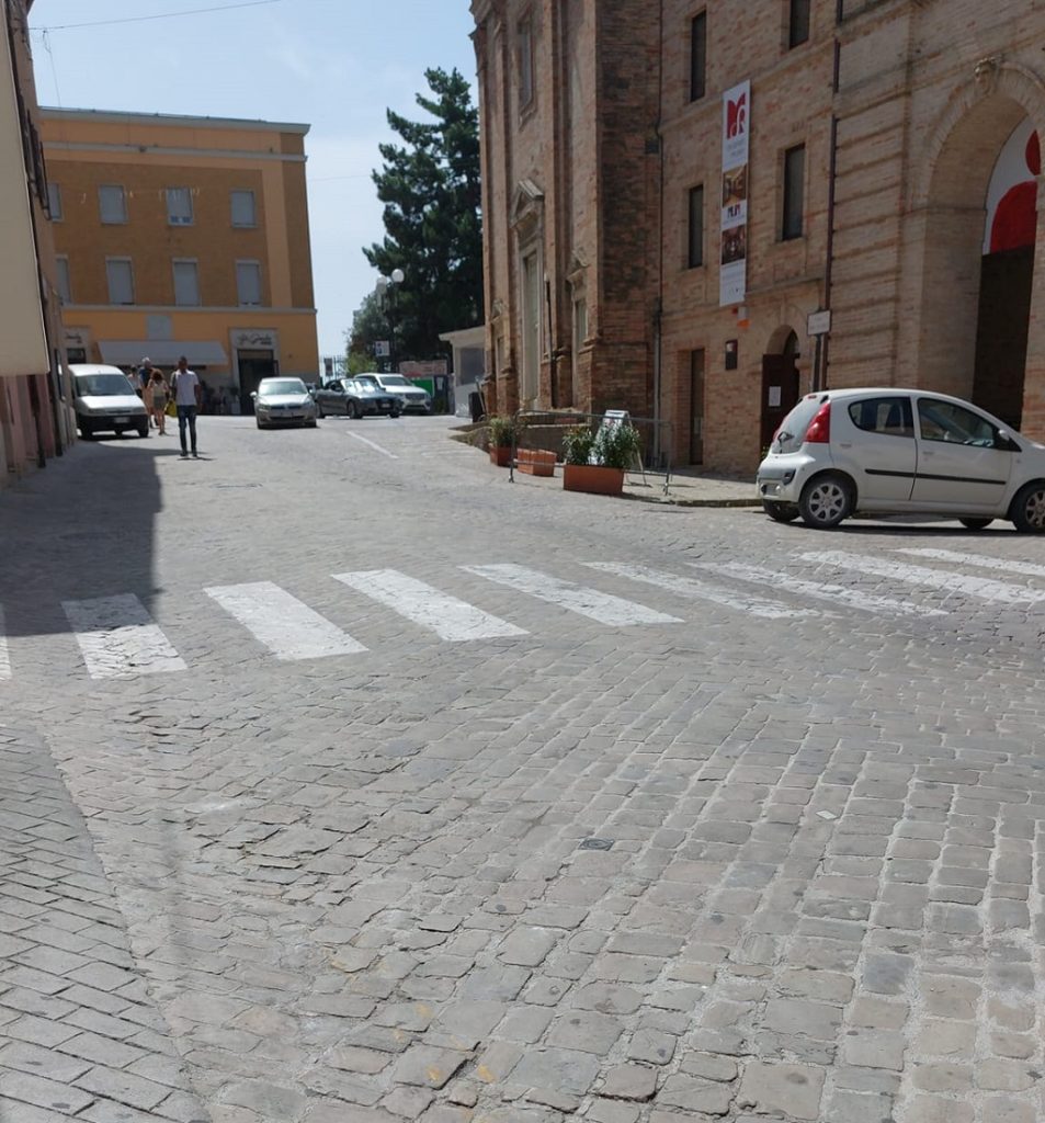 Recanati: Nuova ZTl e parcheggi a pagamento, il suicidio commerciale recanatese