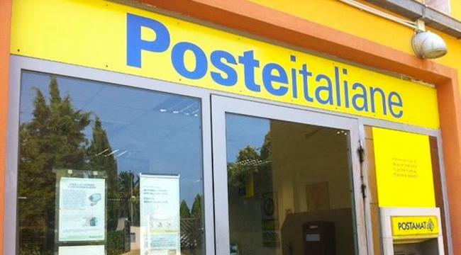Porto Recanati: perde la pazienza nel fare la fila e mette le mani al collo alla direttrice delle Poste