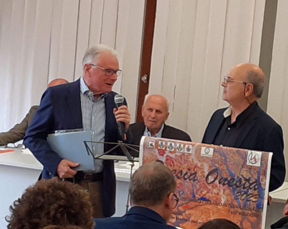 Montefano si congratula con Luigi Storani, finalista al Premio Letterario Internazionale “Poesia Onesta 2023”