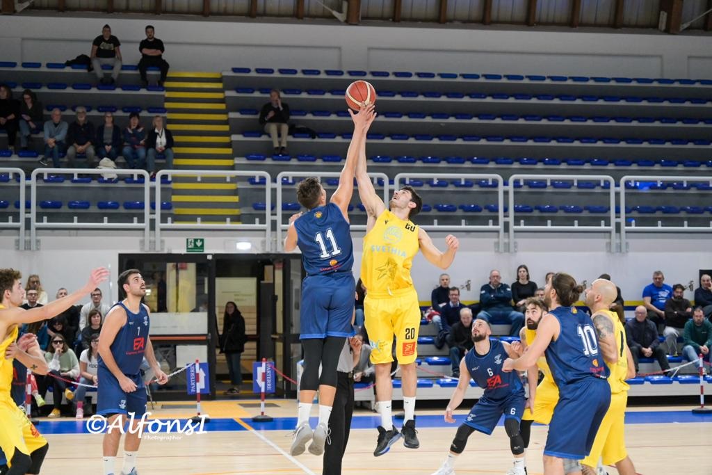 Svethia più forte delle assenze, cuore e carattere piegano San Marino 55-50