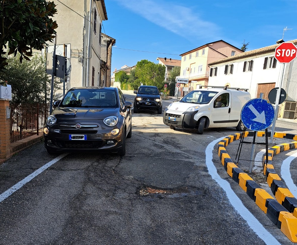 Aiuola spartitraffico a Montefiore: Trucchia interroga l’Amministrazione di Recanati