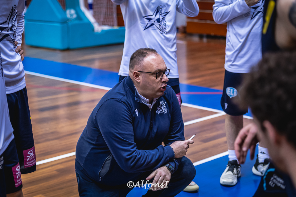 Pallacanestro Recanati. Coach Di Chiara: “Bello arrivare fino a qui, ora serve consistenza emotiva, tecnica, tattica e fisica”.