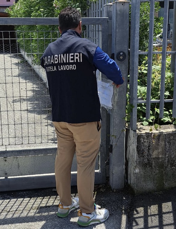 Lavoratori agricoli sfruttati. Emesse due misure cautelari, due aziende sequestrate