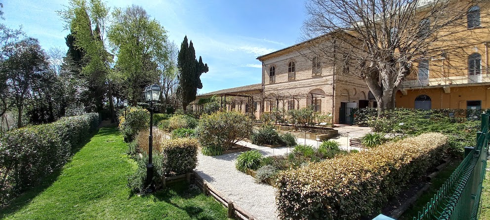 Macerata. Istituto Agrario, apertura pubblica del fondo librario e documentario “Leopardi”