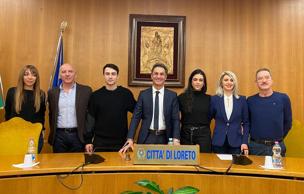 ‘Mia’: entrano nel vivo a Loreto e Porto Recanati le riprese del film con gli attori di ‘Mare Fuori’