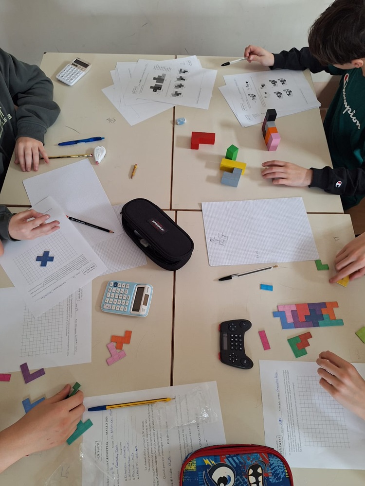 La Scuola San Vito di Recanati alle finali dei giochi matematici a Milano e a Roma