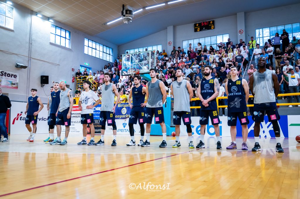 Pallacanestro Recanati. Gara 3 è della Robur, la Svethia cede 68-67