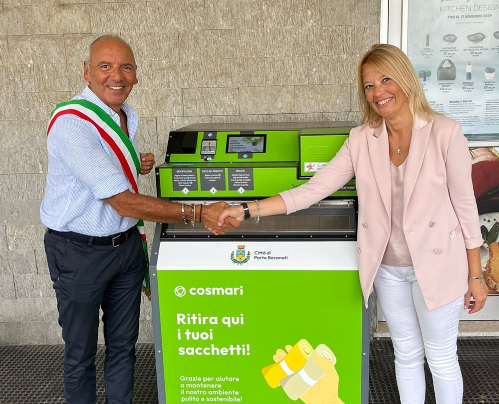 Dal 5 settembre attivi a Porto Recanati due distributori automatici dei sacchetti dei rifiuti