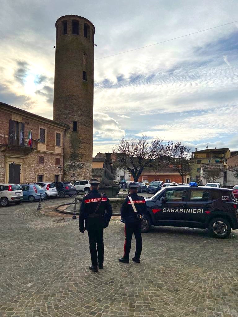 Ruba l’identità digitale di un Fabrianese. Identificato e denunciato dai Carabinieri di Cerreto d’Esi.