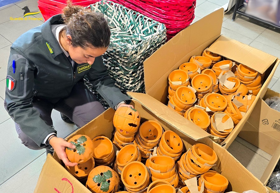 Gdf Macerata: Festa di «Halloween». Le Fiamme Gialle maceratesi sequestrano oltre 100.000 articoli non sicuri