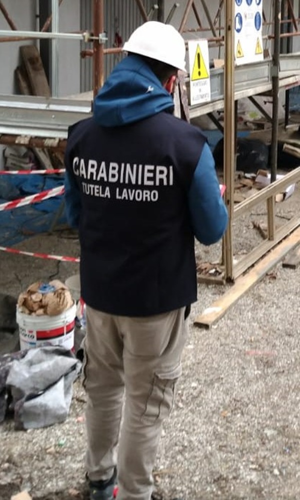 Tolentino – Controllo cantieri edili – elevate ammende per euro 15.946,47.