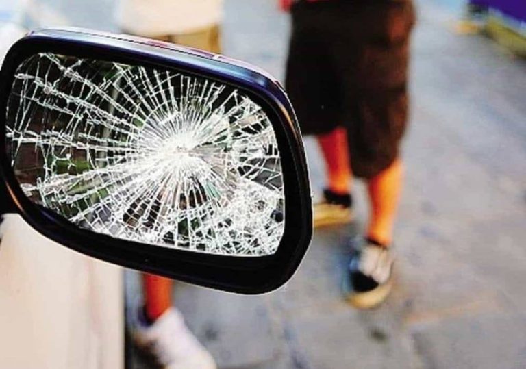 La truffa dello specchietto. Manuale di attenzione e sopravvivenza