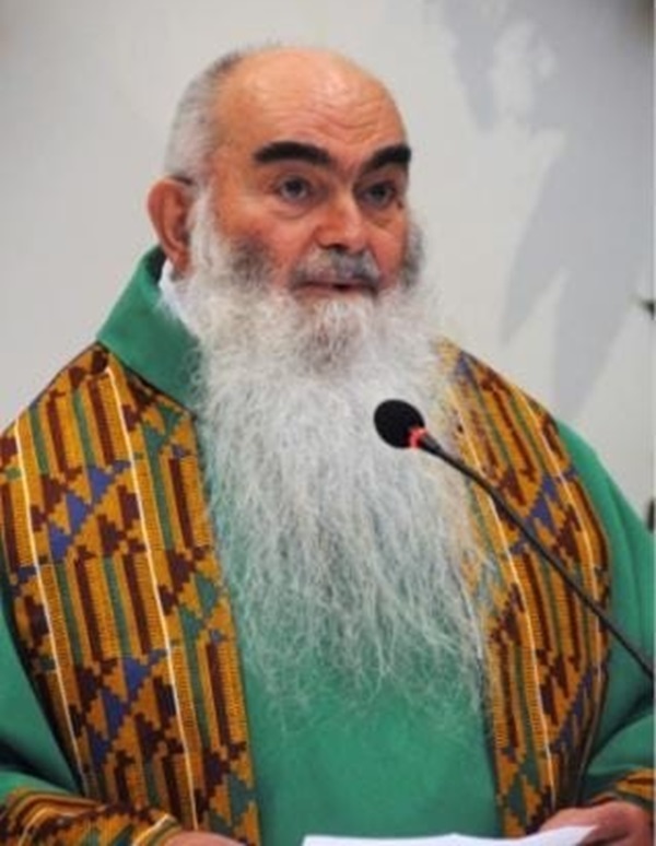 Recanati. Addio a Padre Giulio Criminesi, una vita tra fede, comunità e passione