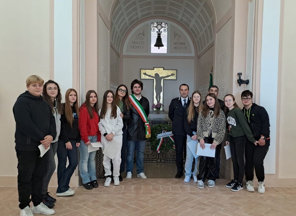Recanati. Omaggio ai caduti nella cappellina della scuola San Vito