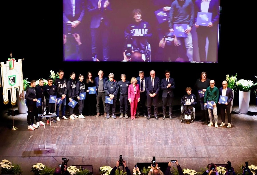 Giornata delle Marche: fra i 6 atleti regionali del Comitato paralimpico italiano a Parigi 2024 premiati anche la recanatese Federica Sileoni