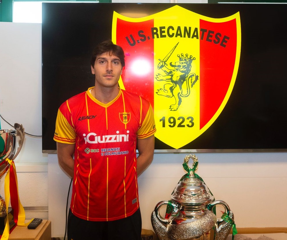 Recanati. Tesserato Andrea Zini