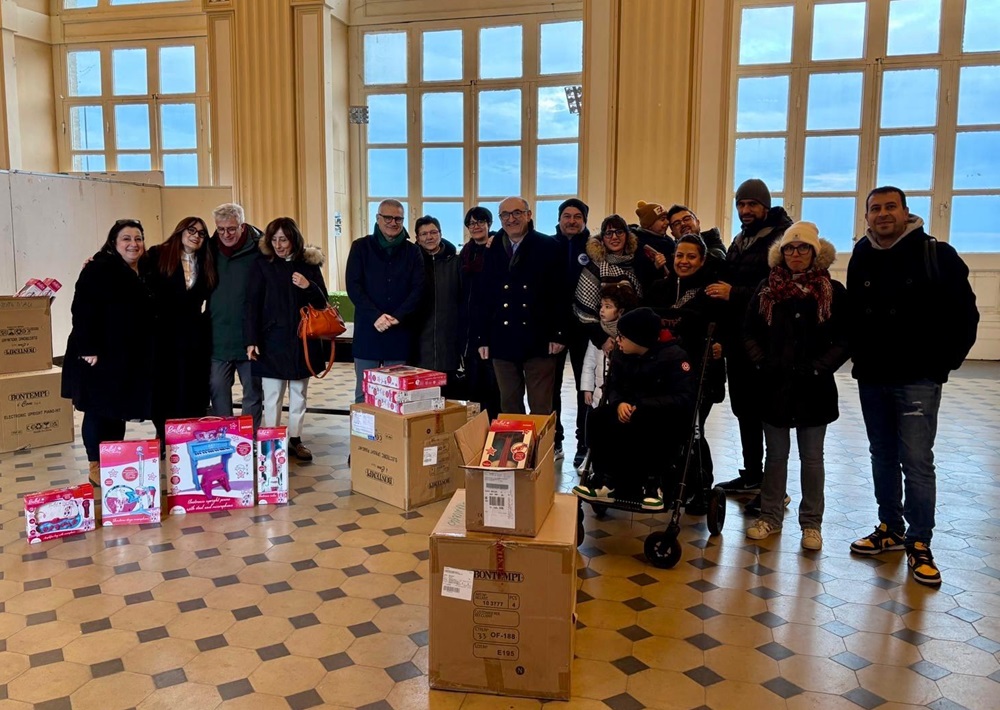 Recanati. Consegnati strumenti musicali giocattolo offerti da Bontempi ai bimbi in difficoltà