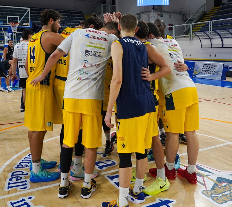 Direttivo Pallacanestro Recanati: “vogliomo continuare a regalare gioie ai nostri tifosi”