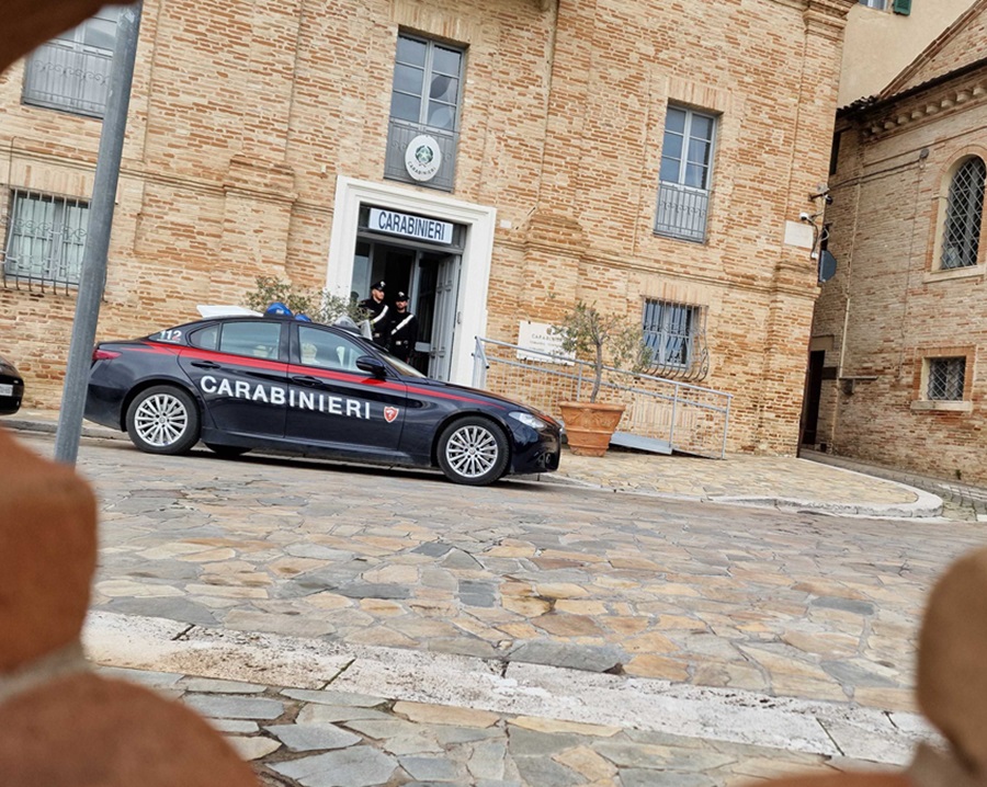 Carabinieri Osimo. Deteneva droga per lo spaccio. Arrestato 25enne.