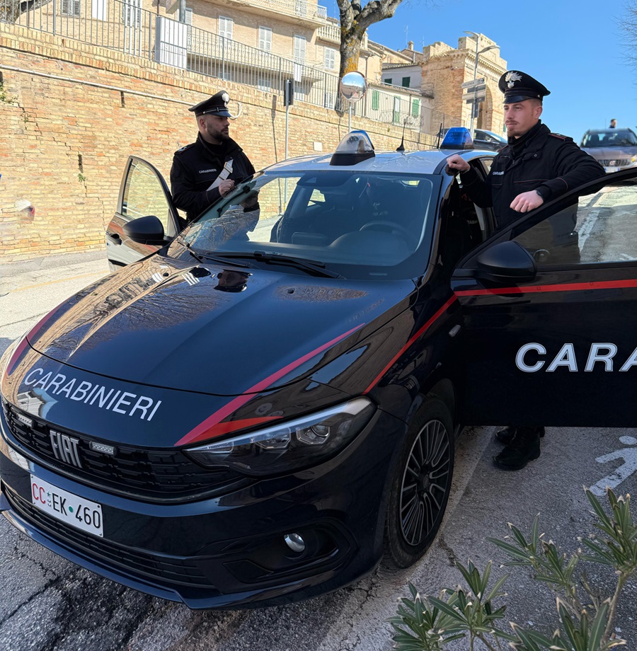 Pollenza – vendita on-line con truffa: identificato il responsabile.