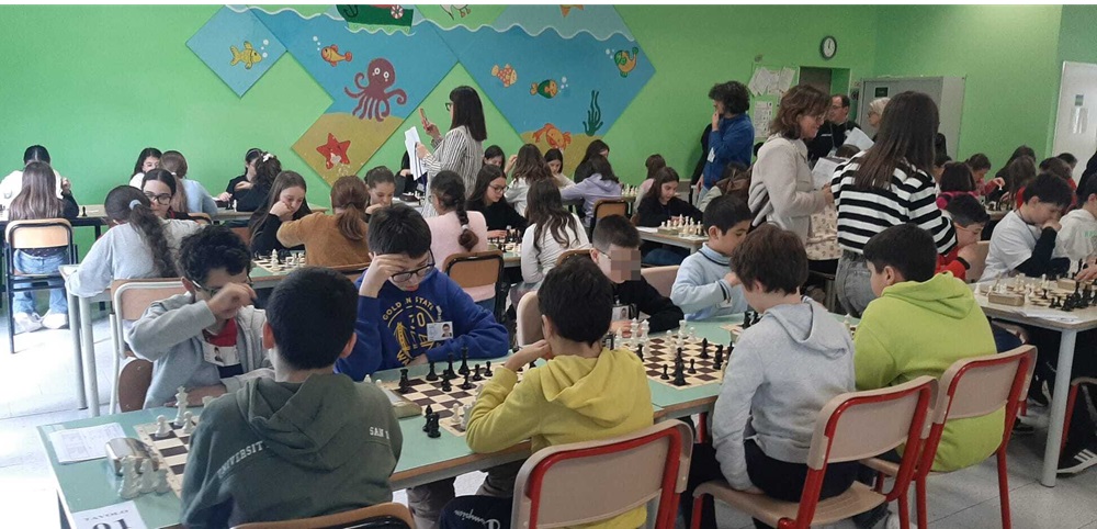 Recanati. La scuola primaria “B. Gigli” si qualifica per la fase regionale del Trofeo Scacchi Scuola 2025