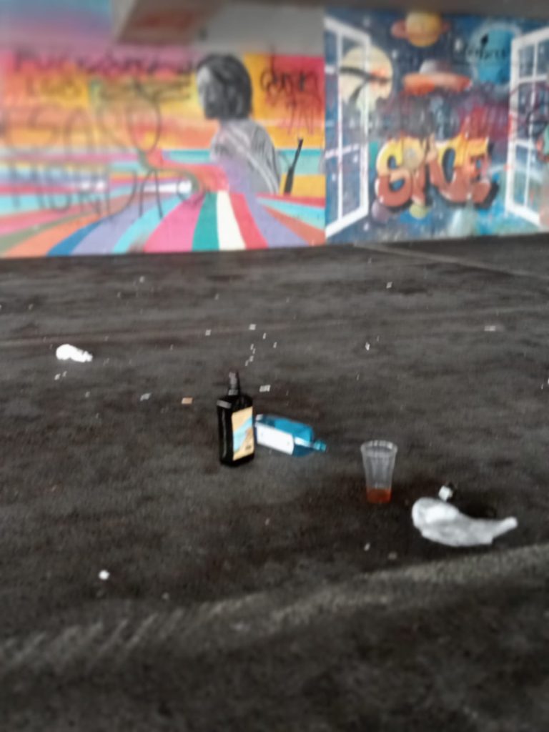 A Recanati lo sporco dopo la movida notturna