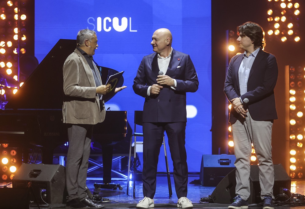 MUSICULTURA: Fabrizio Bosso e Julian Oliver Mazzariello incantano il Persiani I primi otto dei 16 finalisti si sono esibiti in concerto live a Recanati
