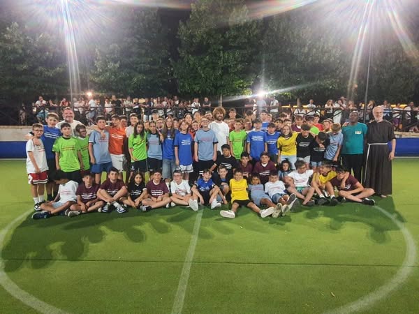 È iniziato il torneo “TUTTI AMICI”: sport, amicizia e valori nel cortile dei frati cappuccini