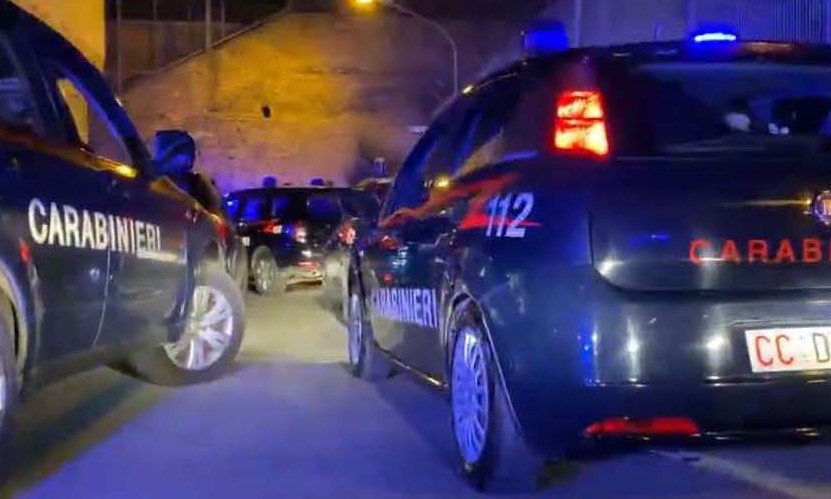 Recanati – 48enne arrestato dai Carabinieri per violenza su minore.