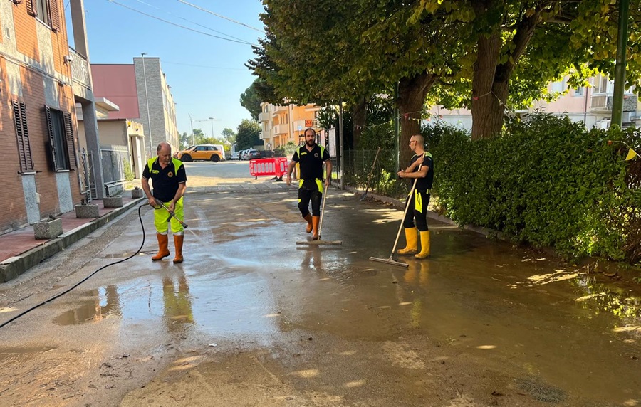 Porto Recanati: monitoraggio sui beni mobili (auto e furgoni) intestati a privati/famiglie danneggiati dagli eccezionali eventi meteorologici del settembre 2024