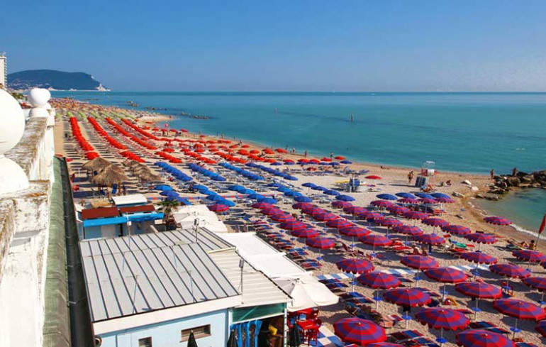 Porto Recanati: quali spazi pubblici per lo sport da spiaggia?