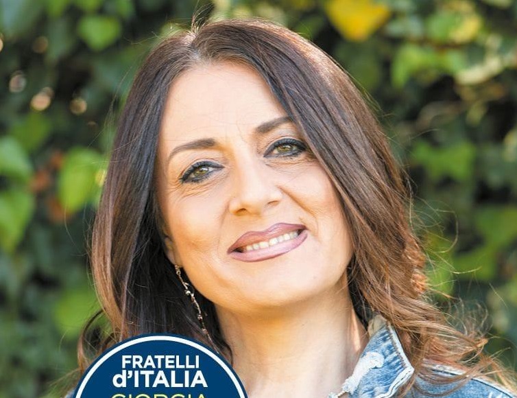 Fratelli d’Italia Recanati all’attacco: “Esclusione inspiegabile di Nicoletta Marzioli dalle regionali”