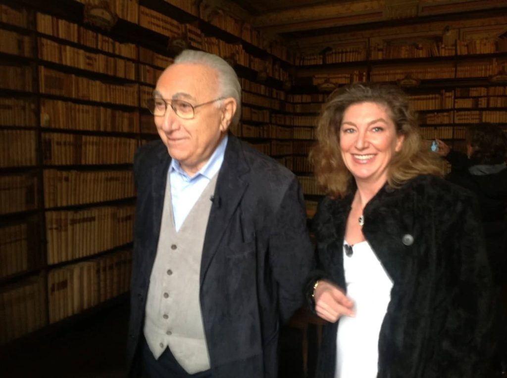 Addio a Pippo Baudo, un gigante della televisione italiana. Recanati lo ricorda con affetto.