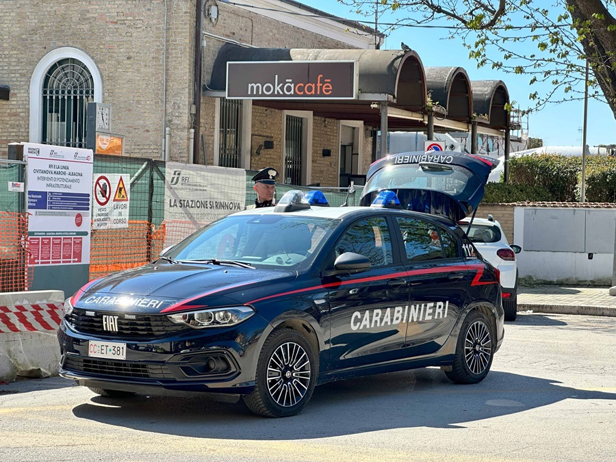 Macerata – Carabinieri salvano 26enne da un tentativo di suicidio.