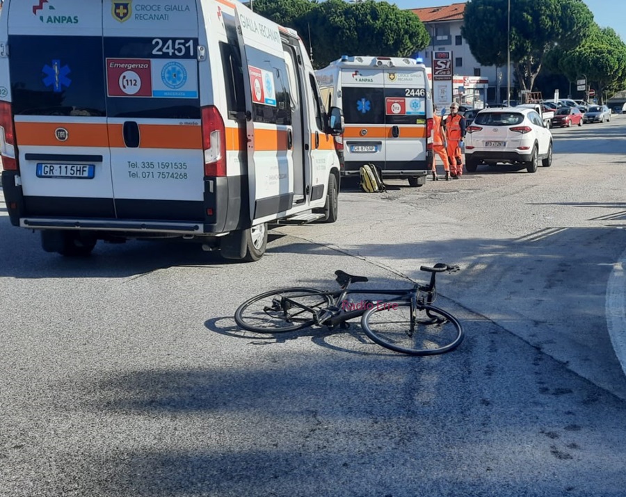 Grave incidente a Porto Recanati: ciclista di 78 anni investito in via del Sole, trasportato in eliambulanza a Torrette
