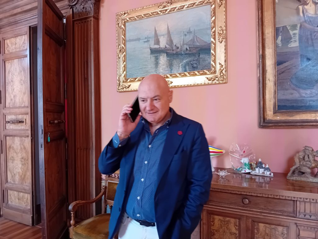 Recanati, il Consiglio comunale del 27 ottobre affronterà i dossier Gallery e ATO. Intervista al sindaco Pepa