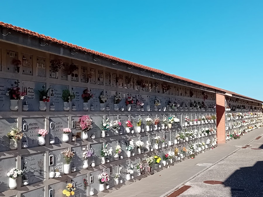 Morrovalle, si intrufola nel cimitero e tenta di rubare del rame, denunciato.