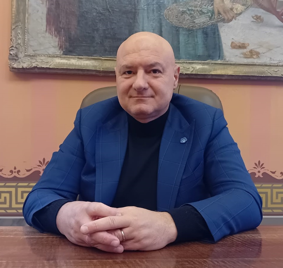 Recanati tra cantieri e nuove aperture: il sindaco Emanuele Pepa fa il punto su opere, giovani e futuro della città
