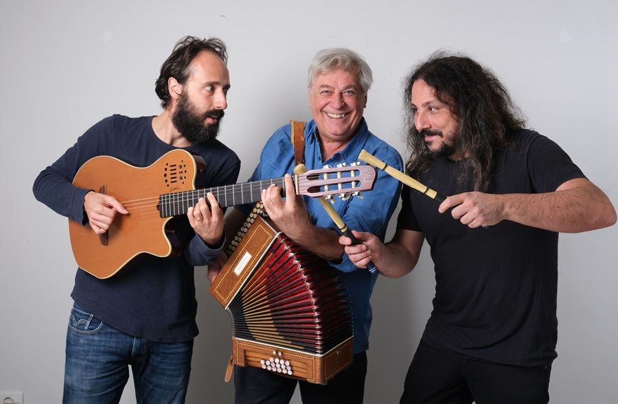 Riccardo Tesi Elastic Trio in concerto a Recanati domenica 22 febbraio ore 18.