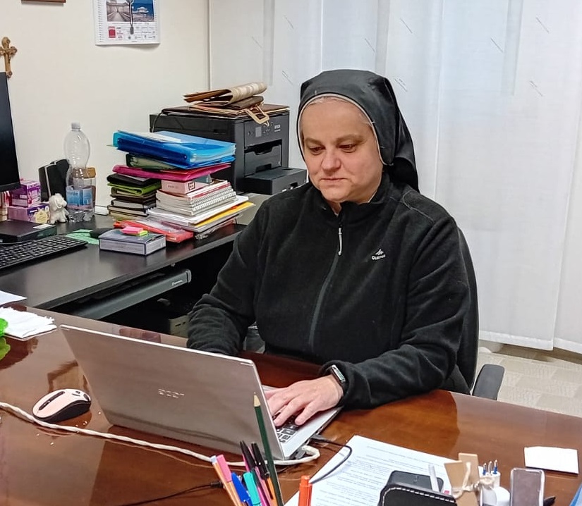 Recanati saluta suor Barbara: dopo 14 anni al Villaggio delle Ginestre un nuovo incarico nazionale
