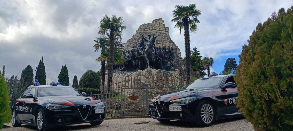 Truffe online: i Carabinieri di Castelfidardo, smascherano il finto venditore. Una denuncia.