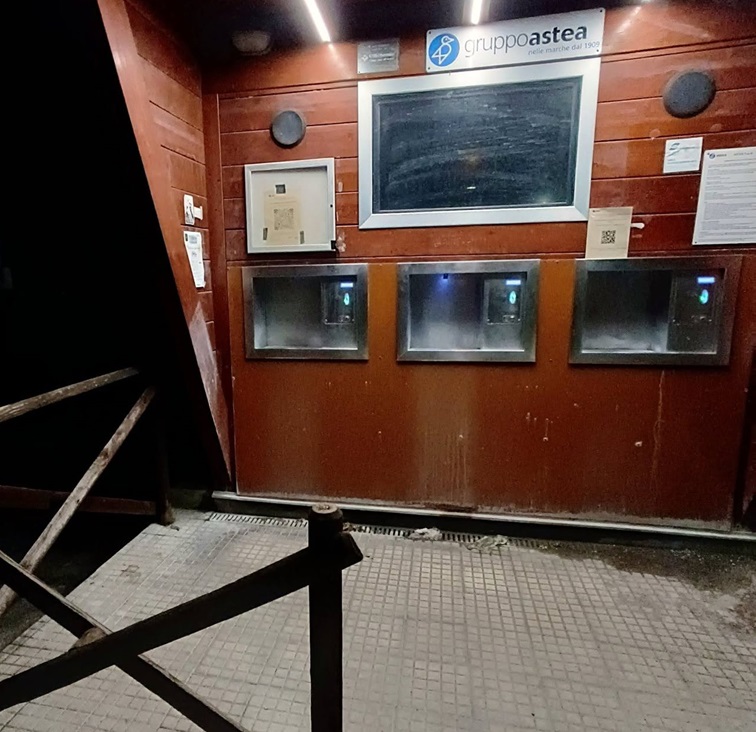 Recanati. Casetta dell’acqua di Via Loreto: gravi criticità igienico-sanitarie e mancata manutenzione