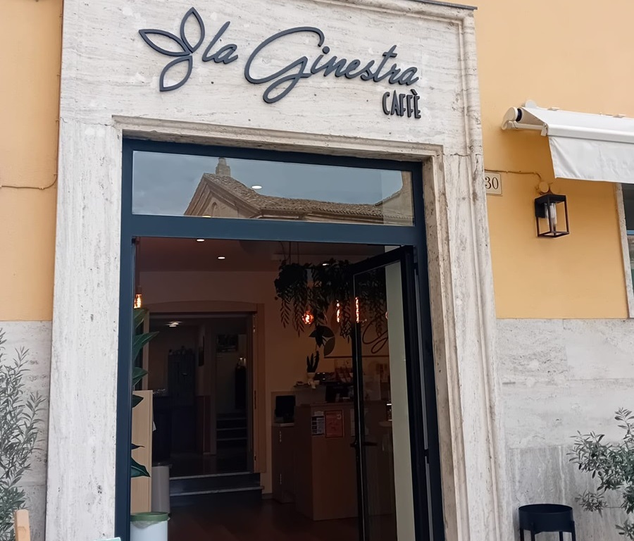 Recanati. Musica e schiamazzi nella notte: l’hotel La Ginestra querela i gestori del circolo La Serra